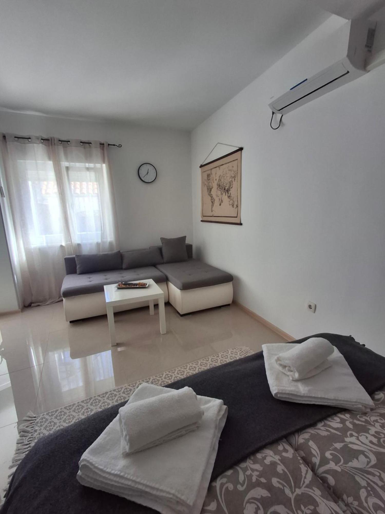 Apartmani Alma Póla Kültér fotó